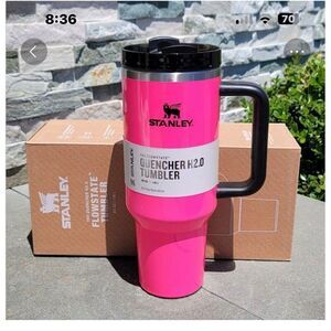 Stanley Quencher Tumbler H2.0 Flowstate 40 Oz Neon Electric Pink Black NIB